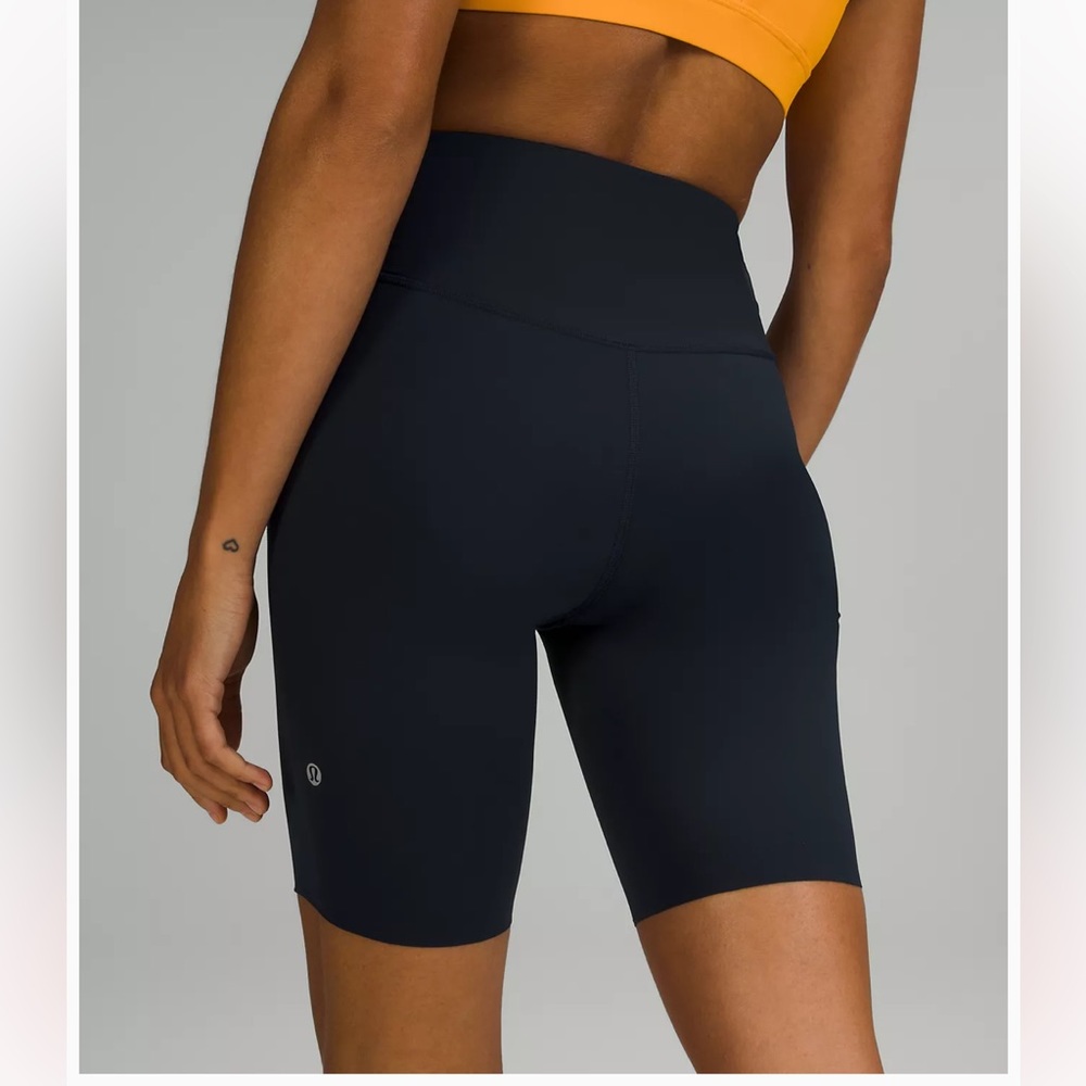 Lululemon Base Pace High-Rise Short 8", brand new